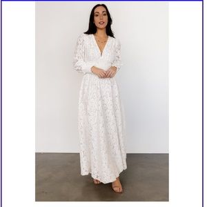 White lace long sleeve dress